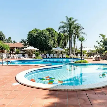 Serena Mulinia Garden Apartment *
